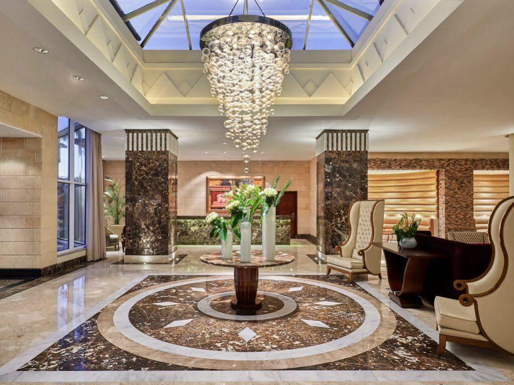 Steigenberger Pyramids Cairo Otel Al Kawm al Akhdar Dış mekan fotoğraf Lobby